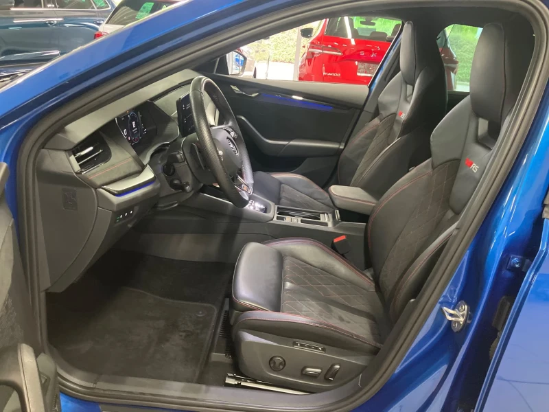 Skoda Octavia RS-PLUS/245HP/DSG/MASSAGE/MEMO/HUD/CAM/NAVI/269g, снимка 8 - Автомобили и джипове - 51594203