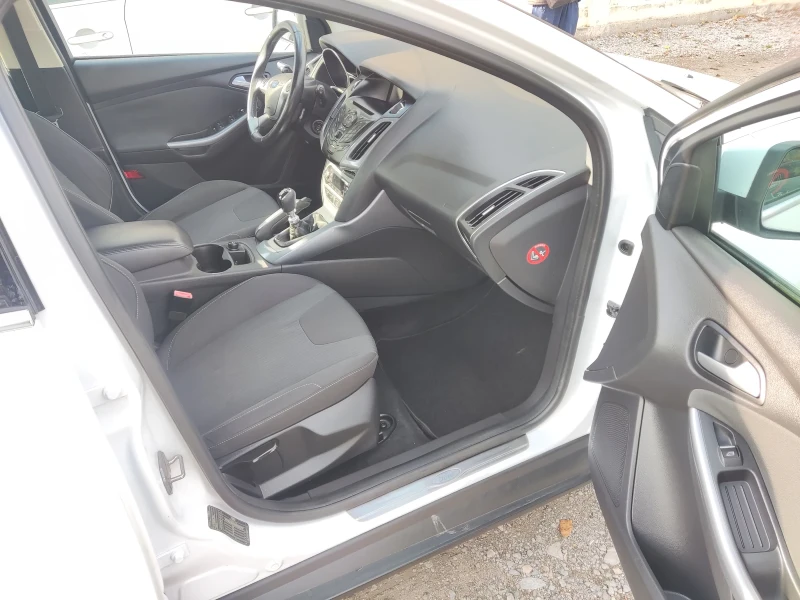 Ford Focus 1.6TDCI Titanium, снимка 7 - Автомобили и джипове - 52328507