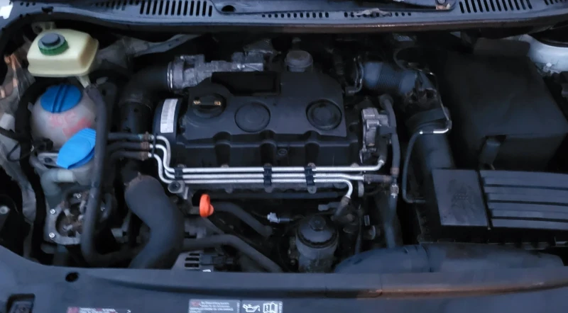 VW Caddy, снимка 4 - Автомобили и джипове - 52534432