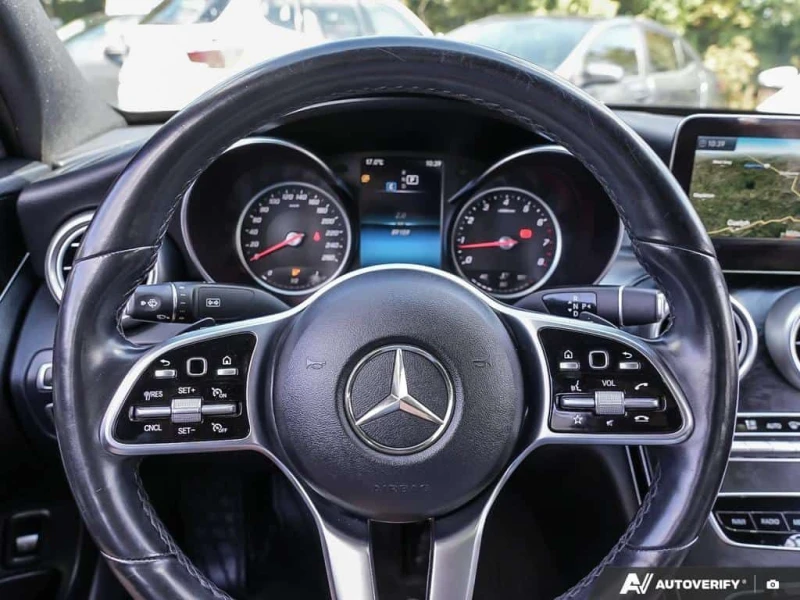 Mercedes-Benz C 300 * 4MATIC Sedan * CARFAX * ЦЕНА ДО БГ, снимка 12 - Автомобили и джипове - 53537146