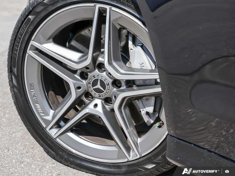 Mercedes-Benz C 300 * 4MATIC Sedan * CARFAX * ЦЕНА ДО БГ, снимка 8 - Автомобили и джипове - 53537146