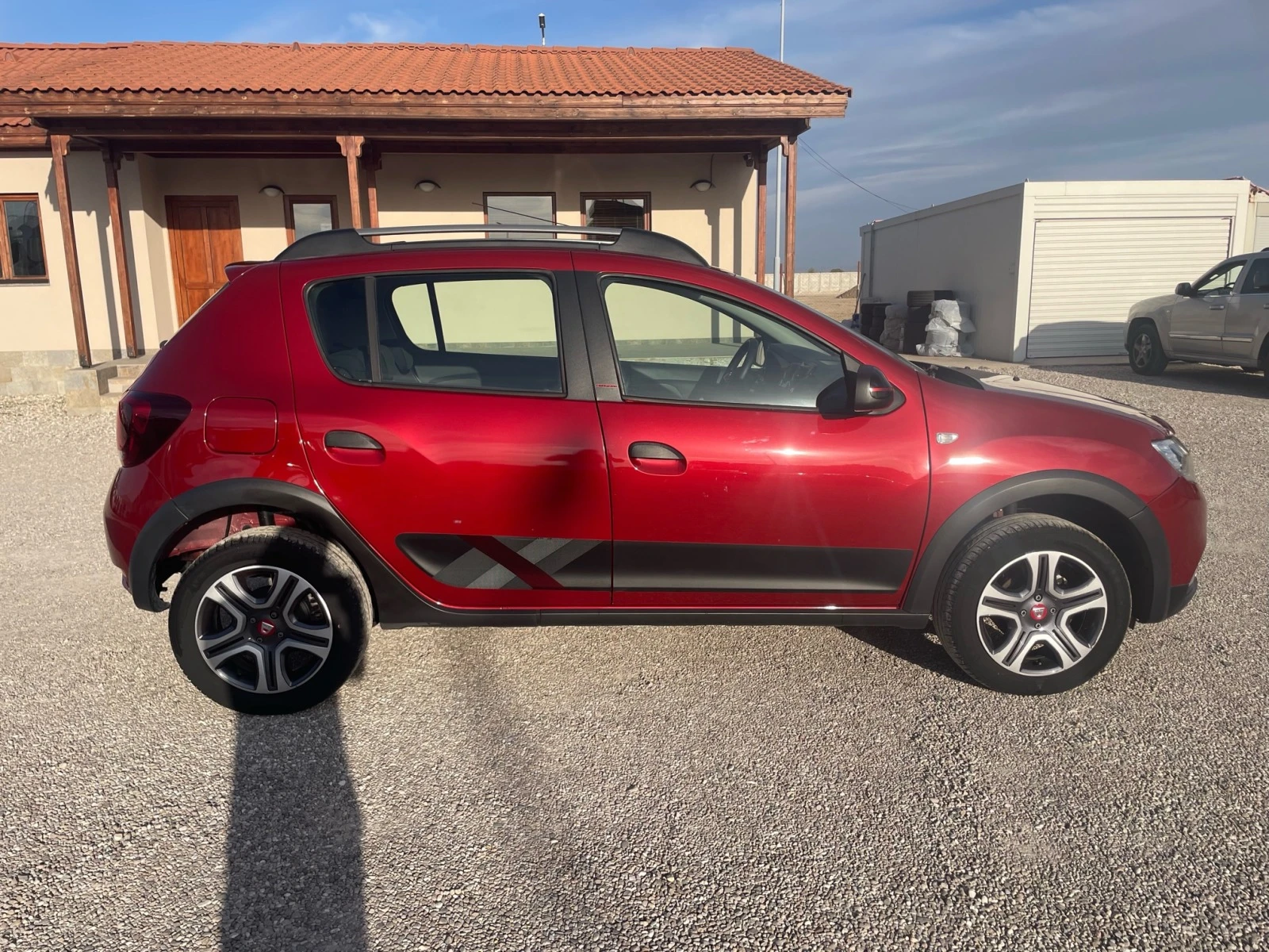 Dacia Sandero Stepway 1.0 TCe LPG - изображение 8