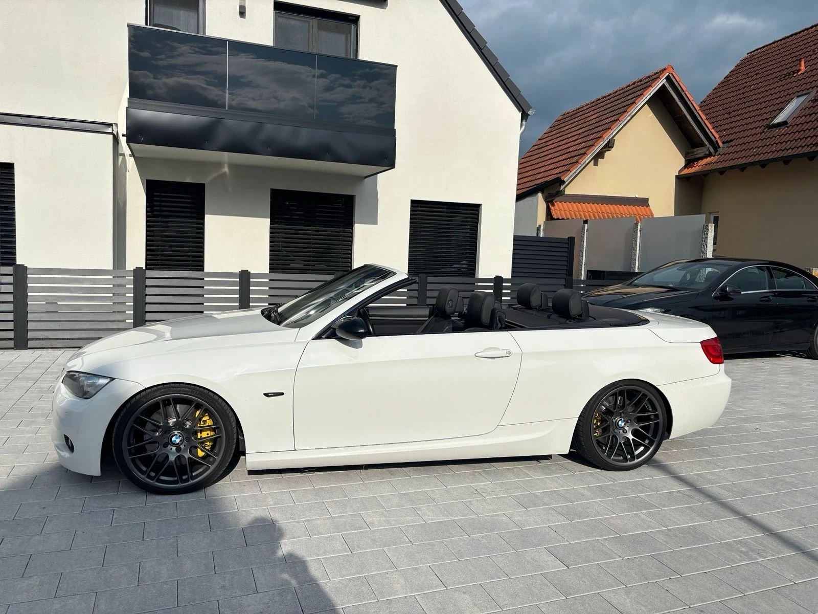 BMW 330 E93 - изображение 5