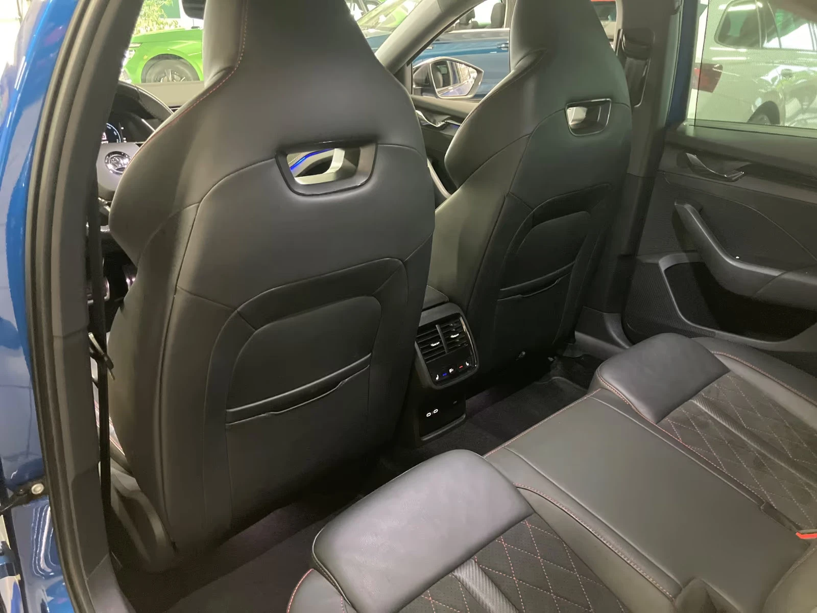 Skoda Octavia RS-PLUS/245HP/DSG/MASSAGE/MEMO/HUD/CAM/NAVI/269g | Mobile.bg   14