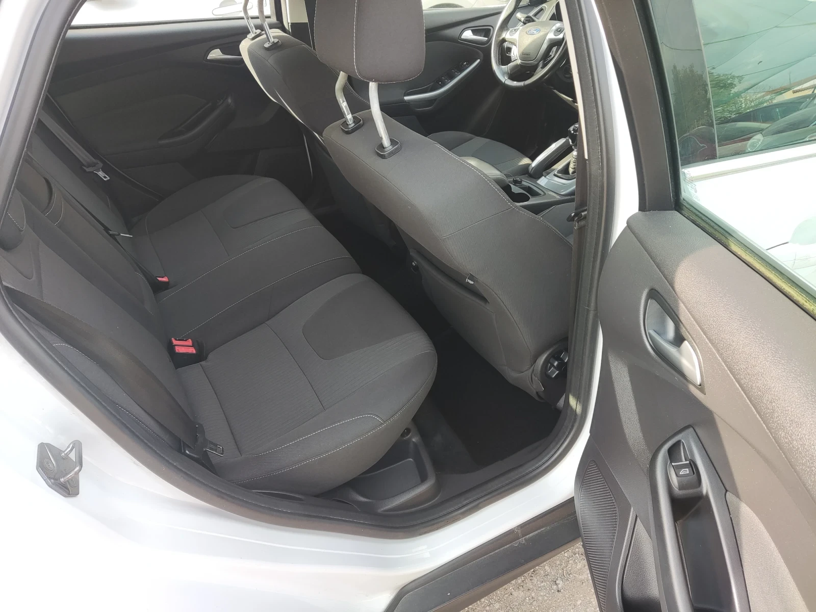 Ford Focus 1.6TDCI Titanium - изображение 8