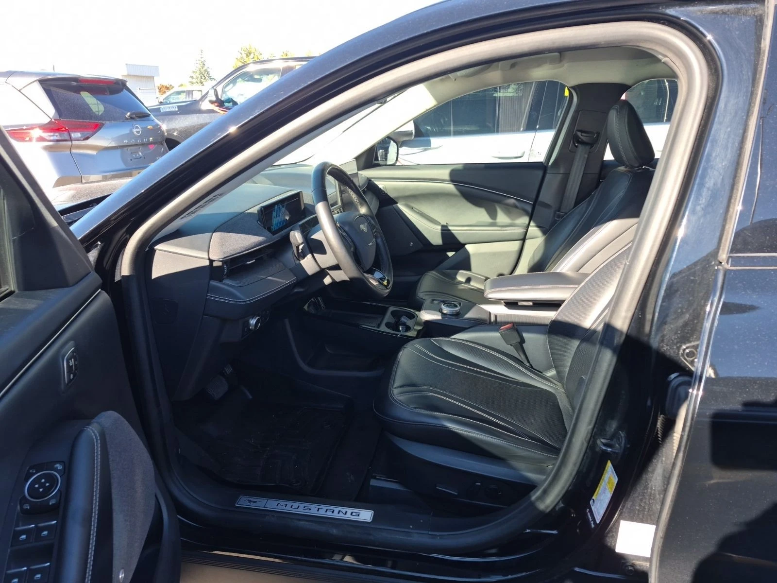 Ford Mustang Mach-E PREMIUM CARFAX АВТО КРЕДИТ  - изображение 5