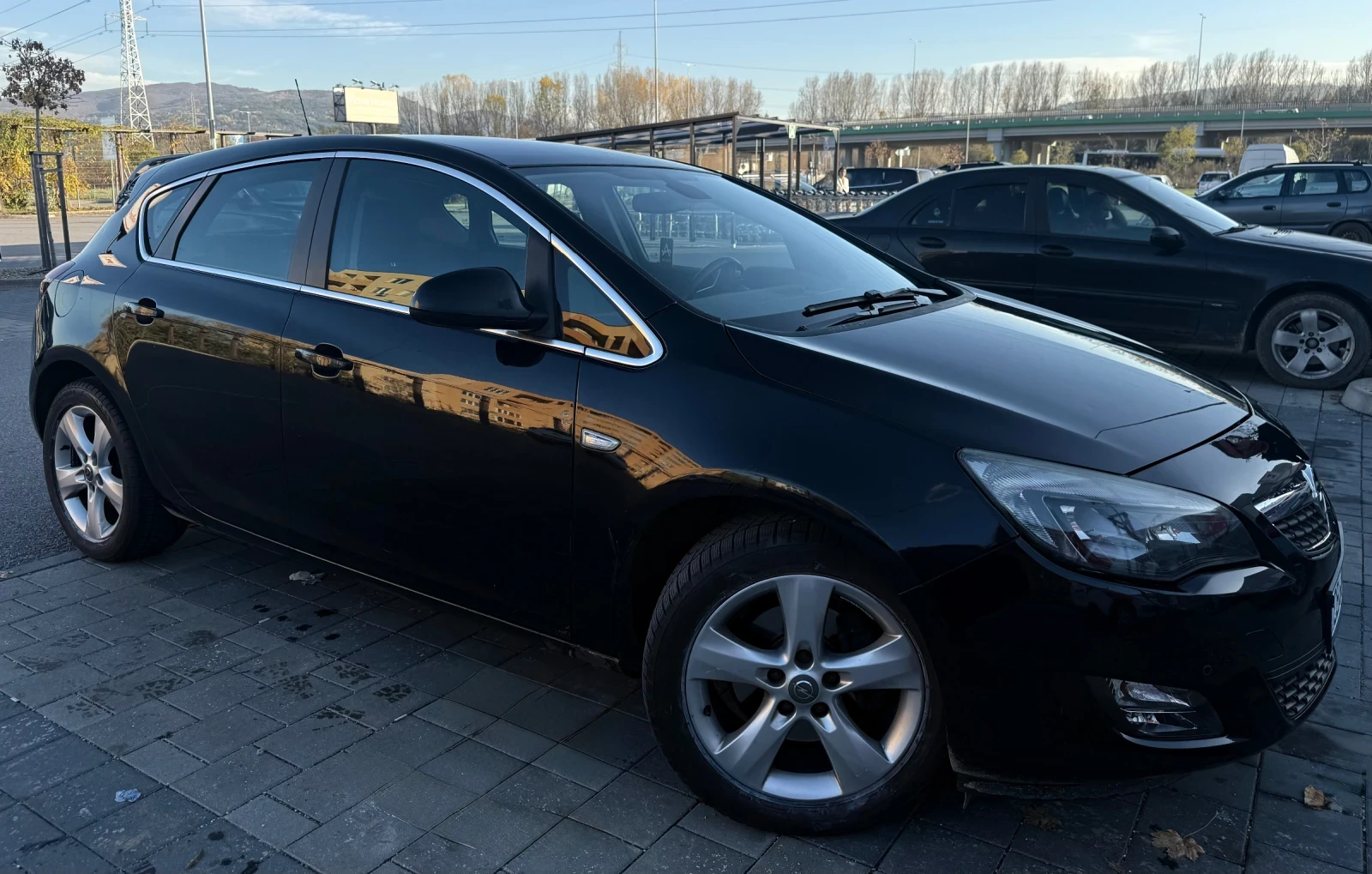 Opel Astra J - изображение 2