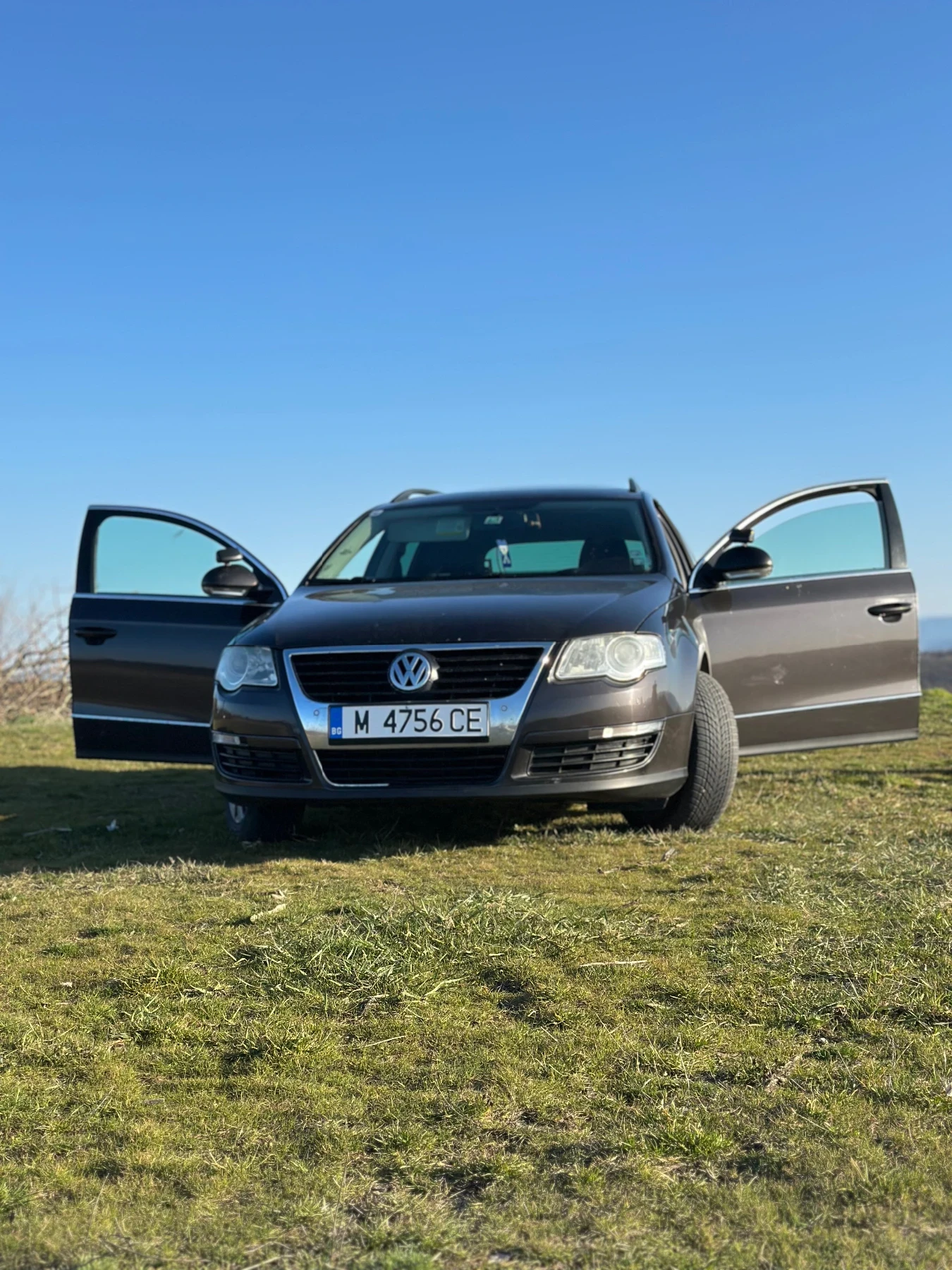 VW Passat, снимка 8 - Автомобили и джипове - 53801616