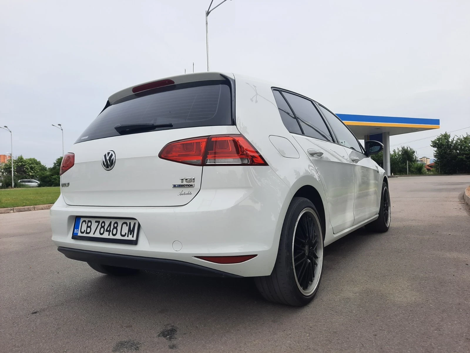 VW Golf TGI, снимка 5 - Автомобили и джипове - 53807224