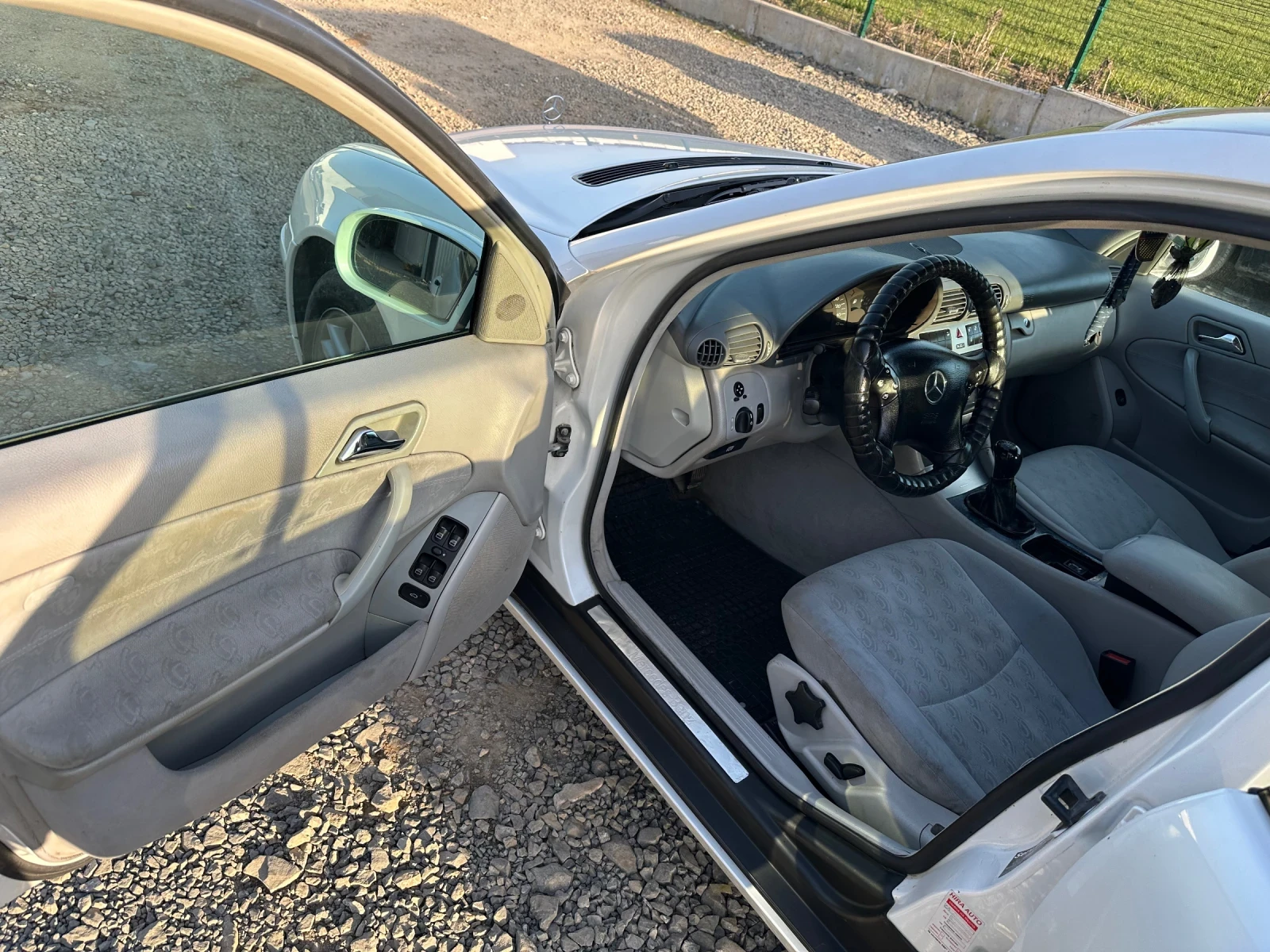 Mercedes-Benz C 180, снимка 17 - Автомобили и джипове - 53841362