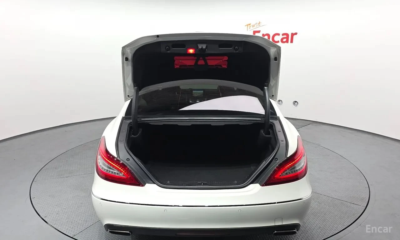 Mercedes-Benz CLS 250 * BLUETEC * 360 * KEYLESS * ШИБИДАХ * АВТОКРЕДИТ, снимка 4 - Автомобили и джипове - 54577878