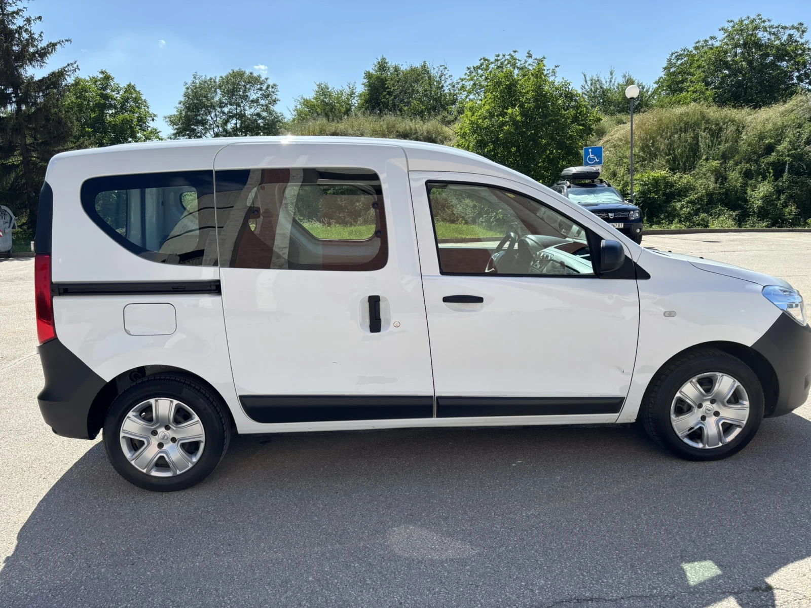 Dacia Dokker, снимка 6 - Автомобили и джипове - 54813041