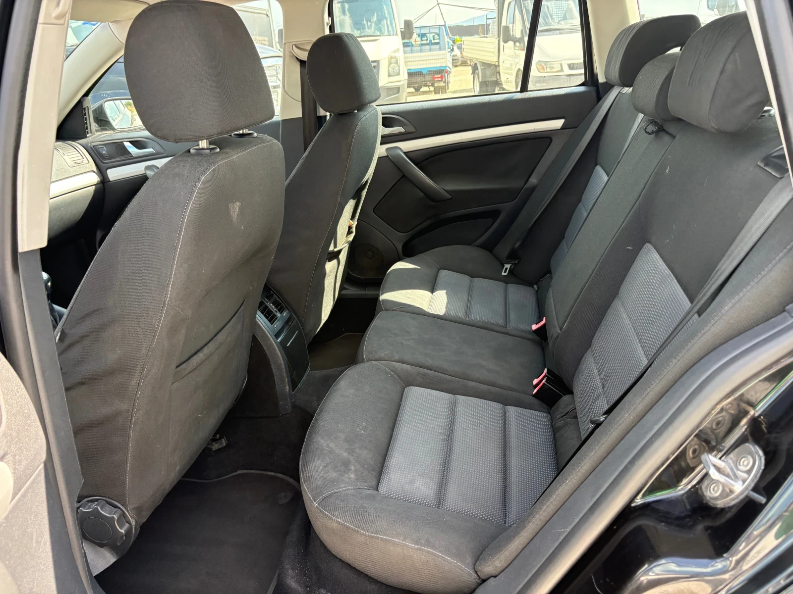 Skoda Octavia 1.9 TDI, снимка 10 - Автомобили и джипове - 55465268