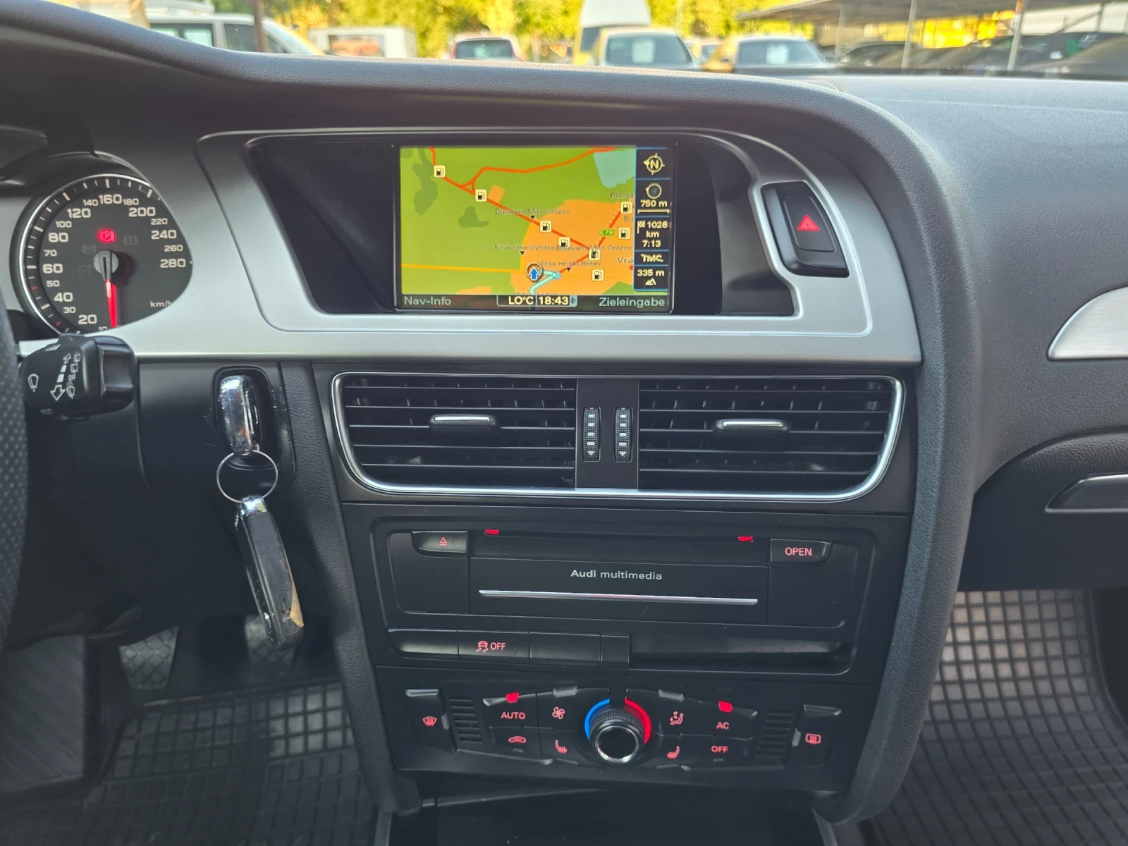 Audi A4 2.0TDI S-LINE QUATTRO , снимка 11 - Автомобили и джипове - 55537582