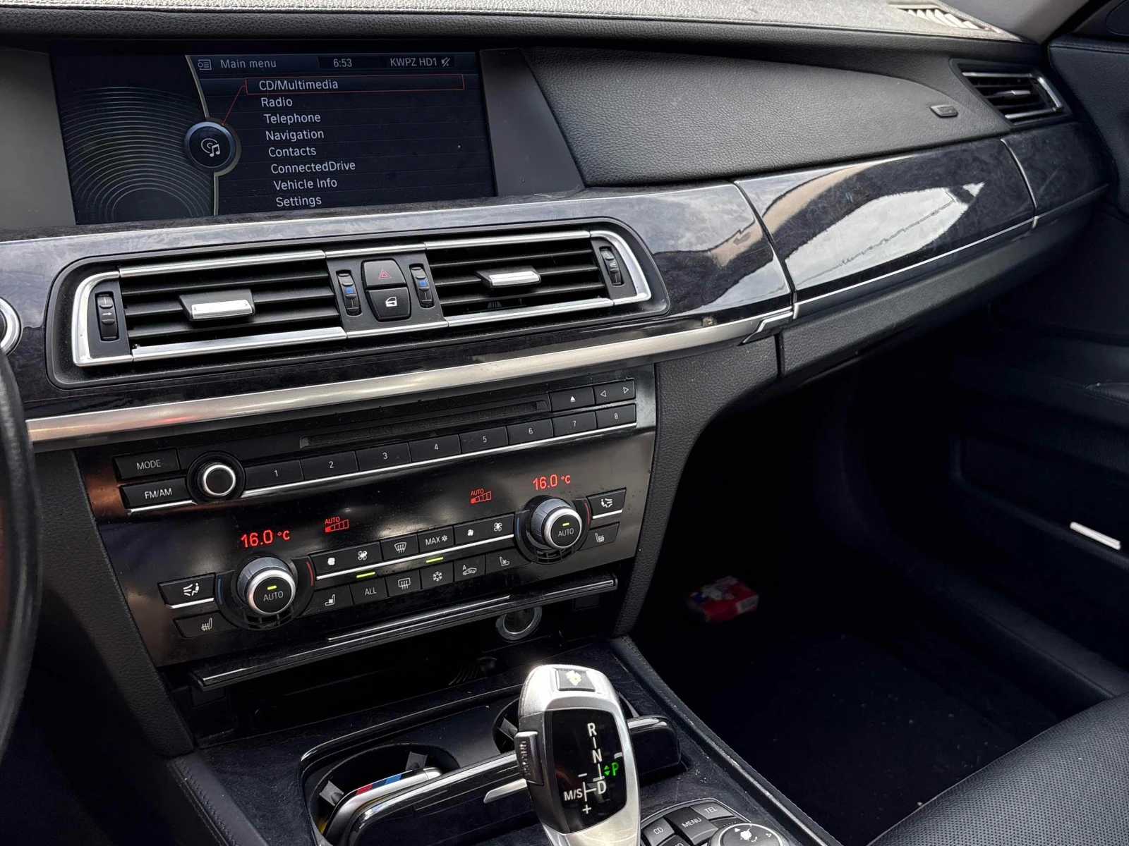 BMW 750 * 750LI* CARFAX* АВТОКРЕДИТ БЕЗ ПЪРВОНАЧАЛНА ВНОСК, снимка 10 - Автомобили и джипове - 55832651
