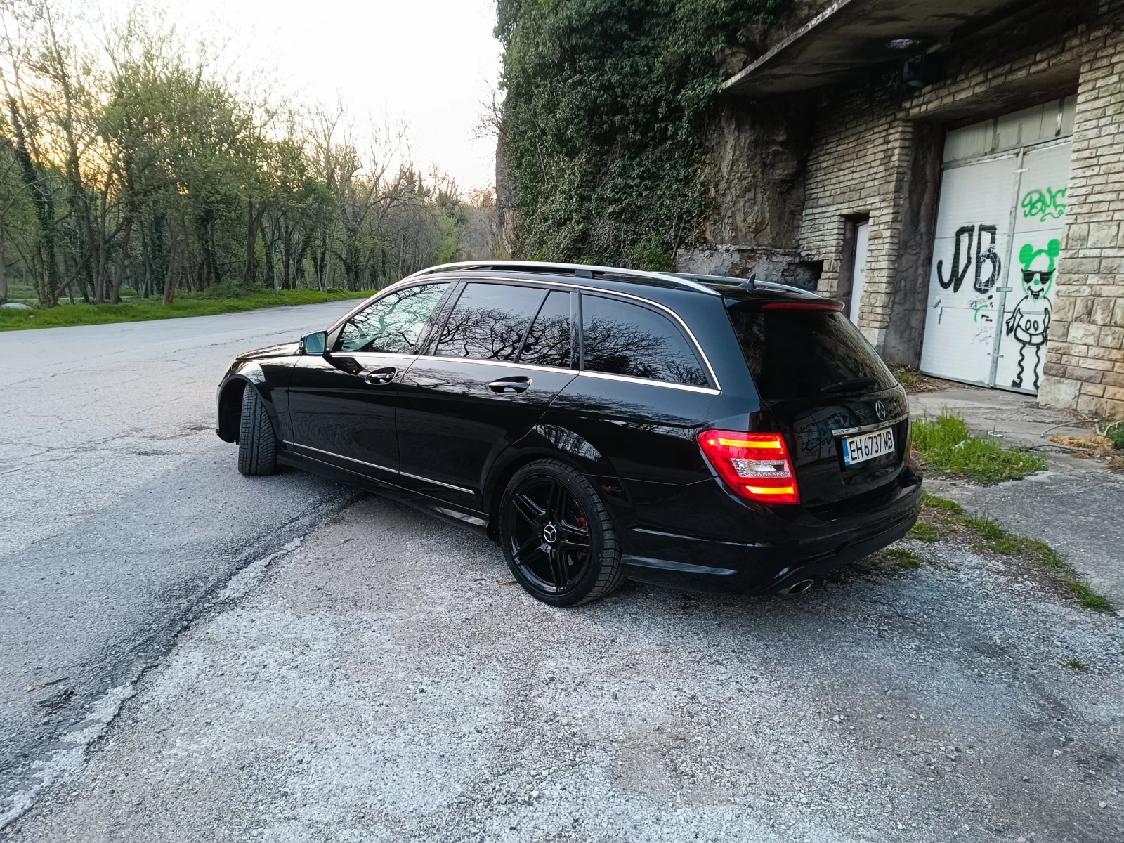 Mercedes-Benz C 350, снимка 2 - Автомобили и джипове - 55838197