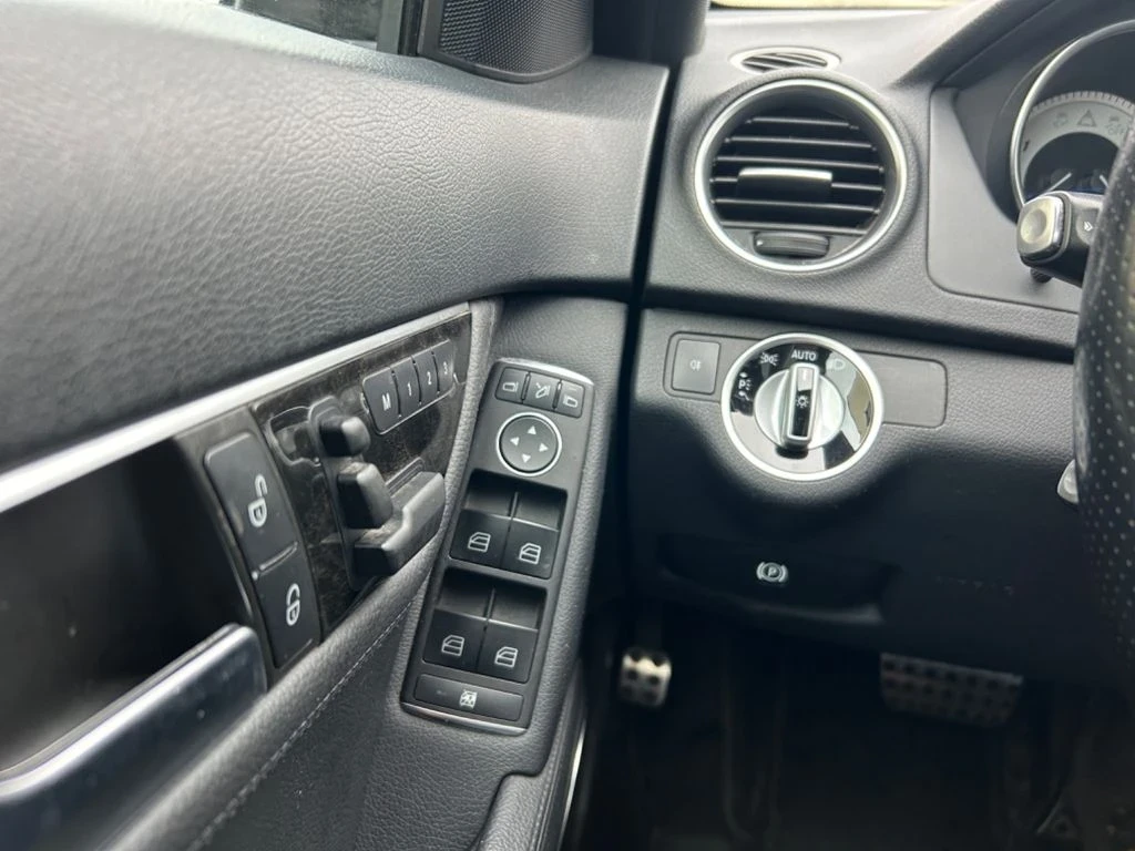 Mercedes-Benz C 350, снимка 7 - Автомобили и джипове - 55838197