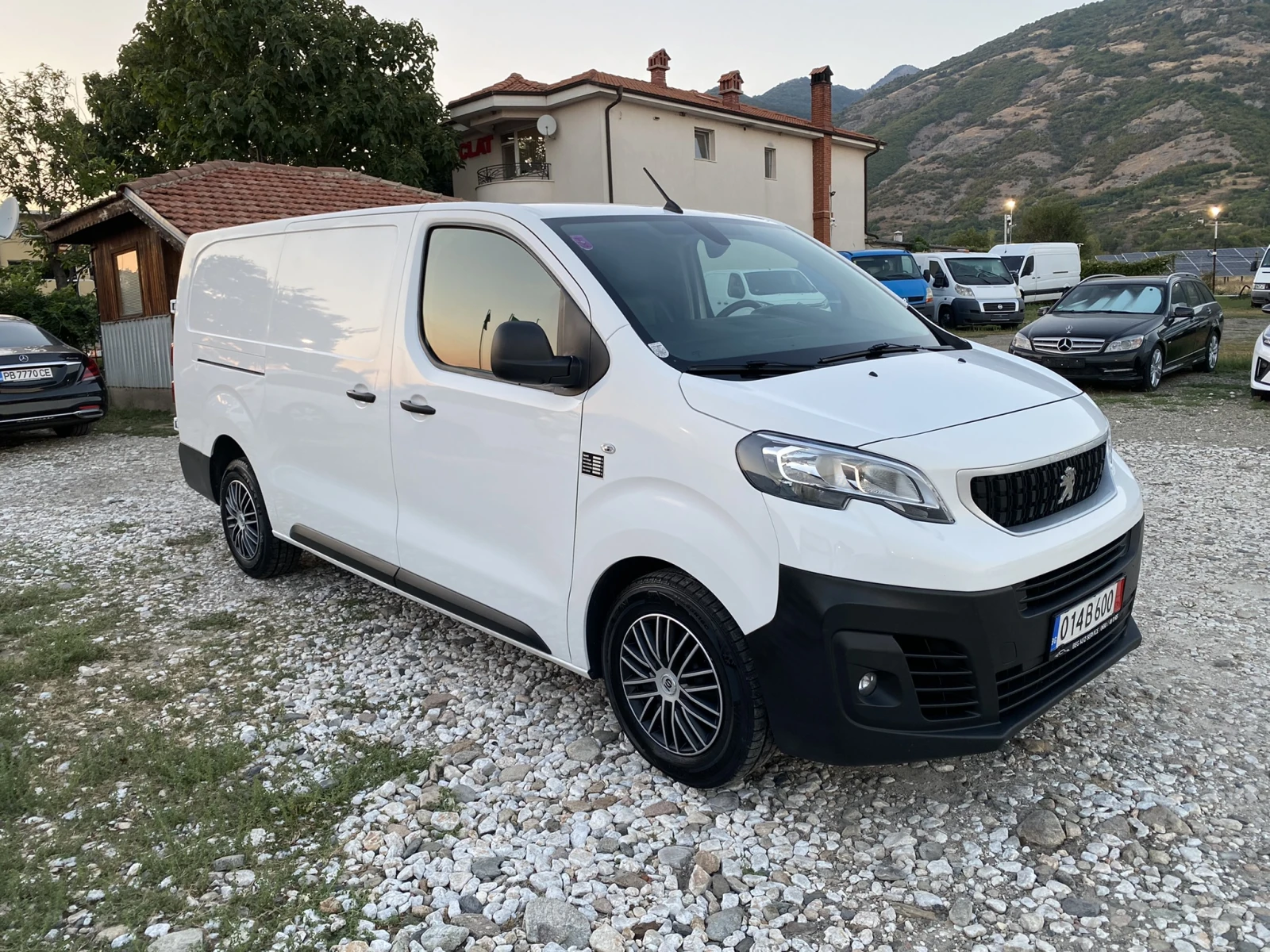Peugeot Expert -2.0HDI-122k.c./-2020г./MAXI, снимка 3 - Автомобили и джипове - 55890599