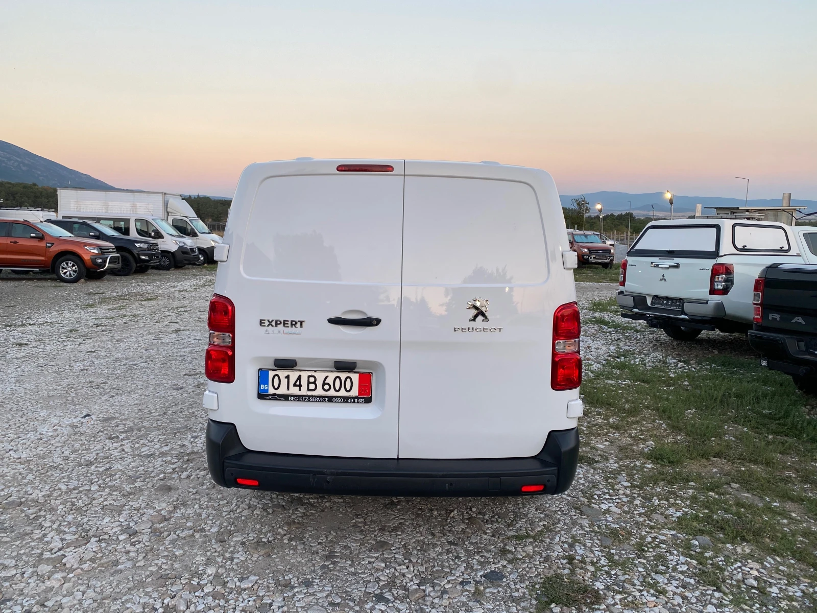 Peugeot Expert -2.0HDI-122k.c./-2020г./MAXI, снимка 6 - Автомобили и джипове - 55890599