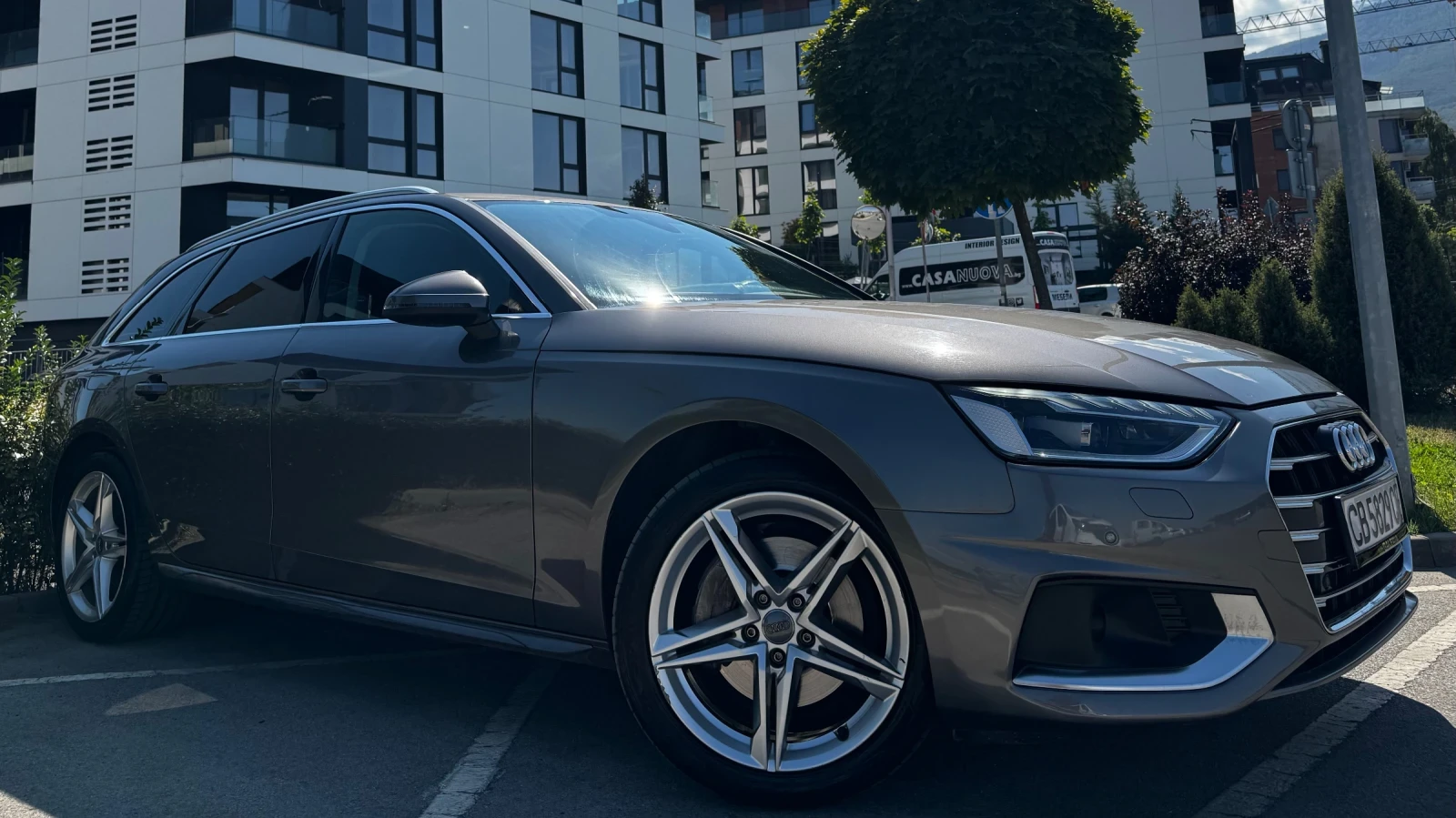 Audi A4 2.0 TDI* Full LED* Като Нова, снимка 3 - Автомобили и джипове - 56164084
