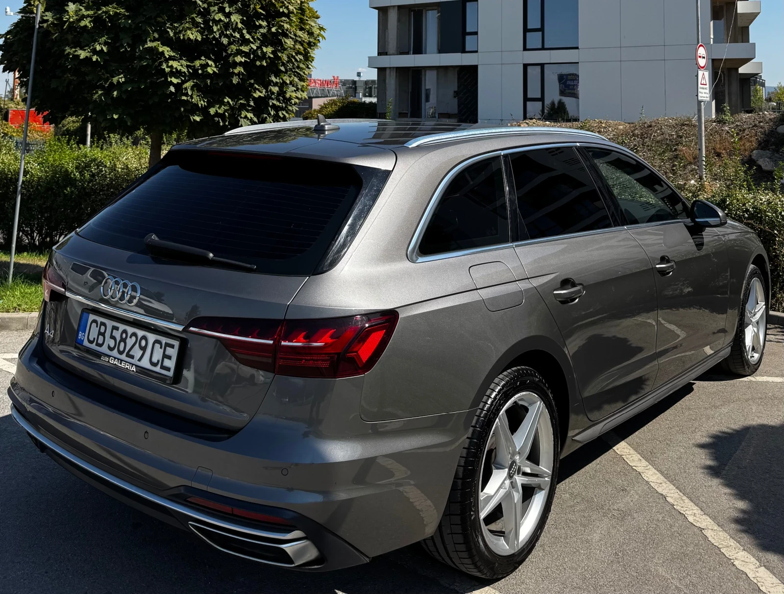 Audi A4 2.0 TDI* Full LED* Като Нова, снимка 8 - Автомобили и джипове - 56164084