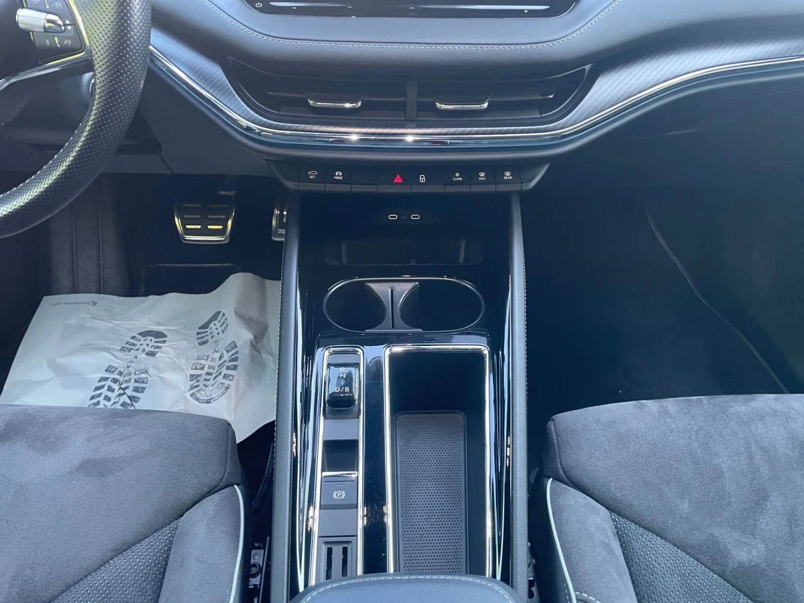 Skoda Enyaq 60 SPORTLINE/179HP/MATRIX/HUD/LED/CPLAY/NAVI/763q | Mobile.bg � ����������� 11