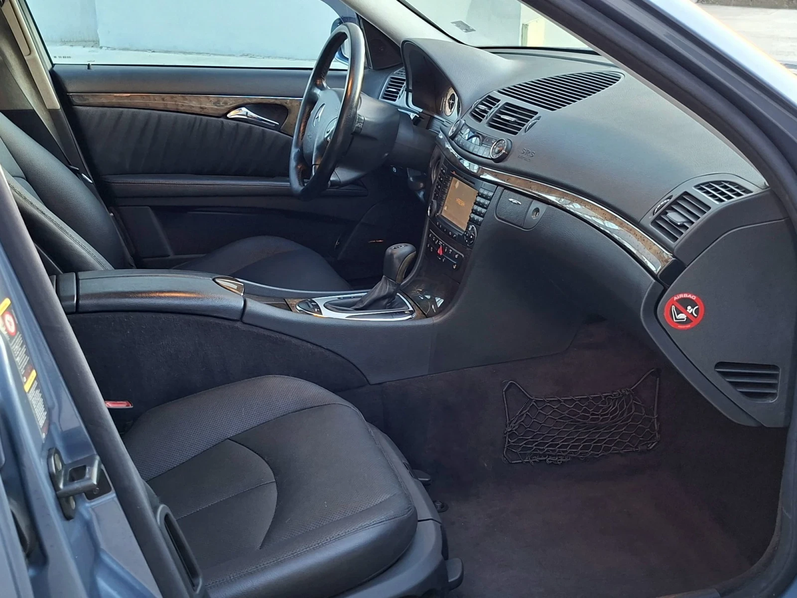 Mercedes-Benz E 320 цди-редови, снимка 8 - Автомобили и джипове - 56661471