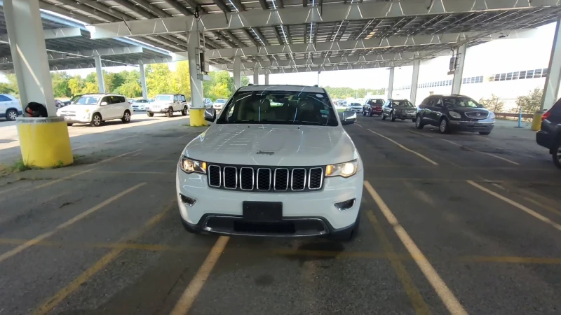 Jeep Grand cherokee Limited 3.6 пано* ZF 8* камера* подгрев* keyless* , снимка 2 - Автомобили и джипове - 47238086