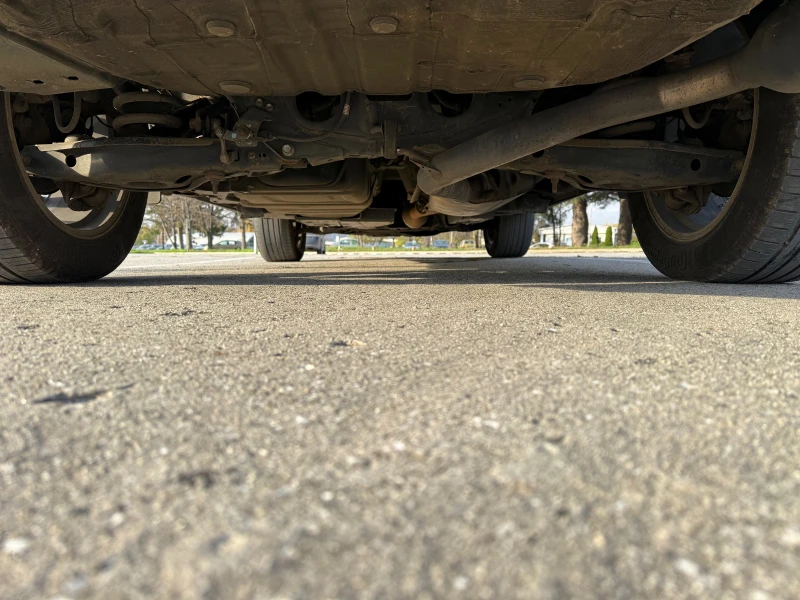 Toyota Rav4 2.0///Executive///Face-Lift///TOP///KeyLess///, снимка 16 - Автомобили и джипове - 52576446