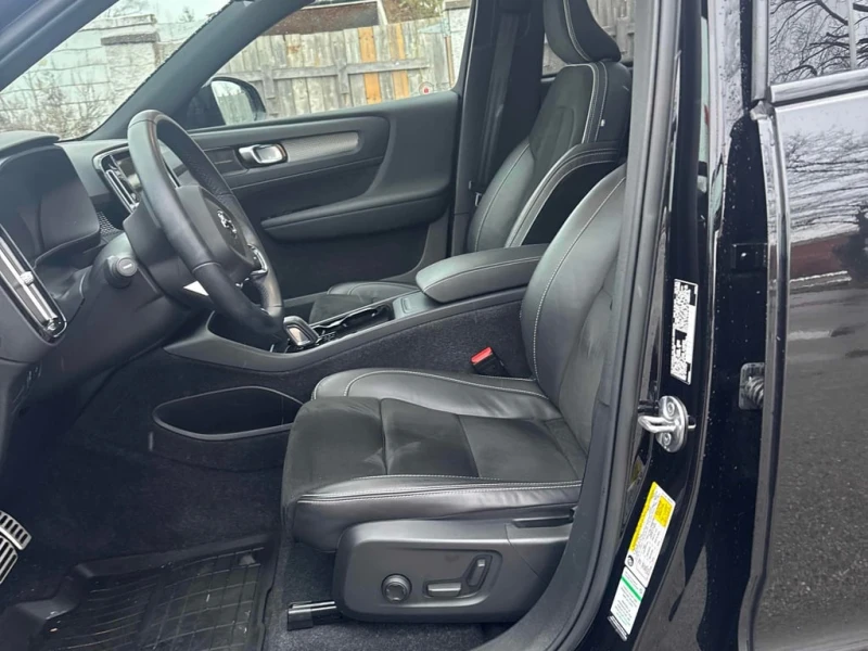 Volvo XC40 * Ultimate * CARFAX * БЕЗ ПЪРВОНАЧАЛНА ВНОСКА, снимка 5 - Автомобили и джипове - 52984992