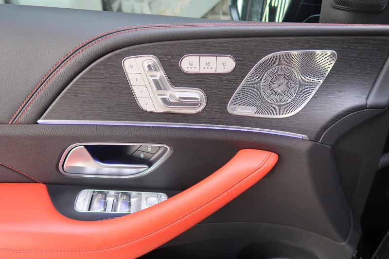 Mercedes-Benz GLE 53 4MATIC, снимка 8 - Автомобили и джипове - 53108868