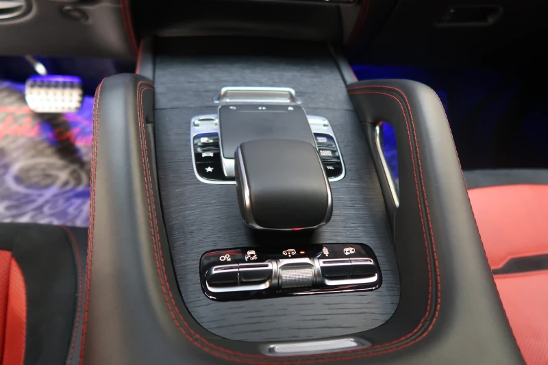 Mercedes-Benz GLE 53 4MATIC, снимка 11 - Автомобили и джипове - 53108868