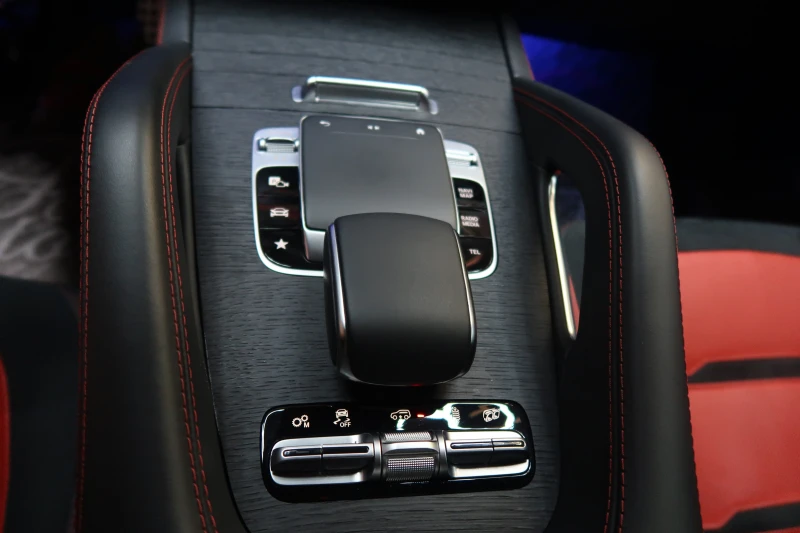 Mercedes-Benz GLE 53 4MATIC, снимка 10 - Автомобили и джипове - 53108868