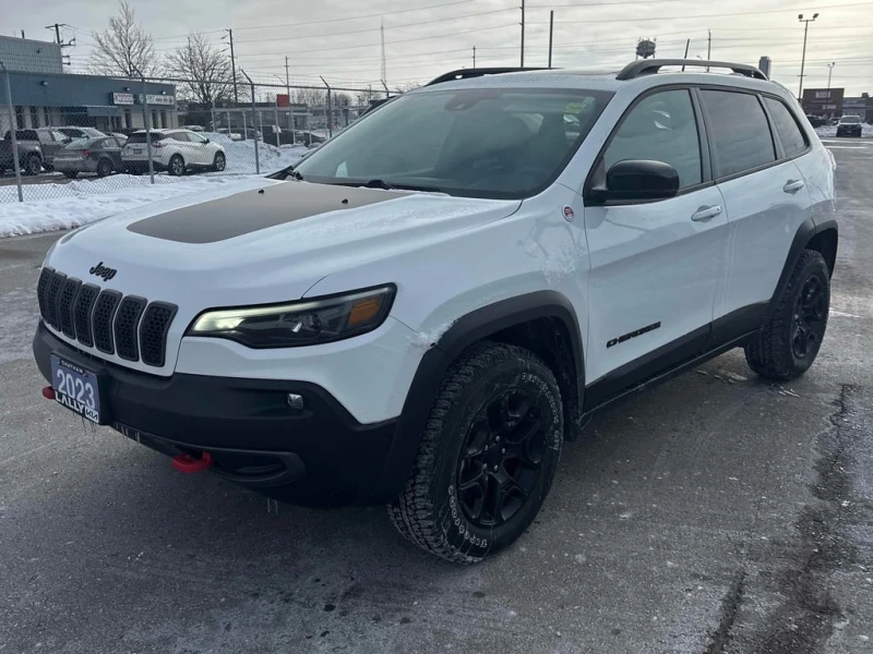 Jeep Cherokee Trailhawk / 4WD / Distronic / Подгреви / Carfax 