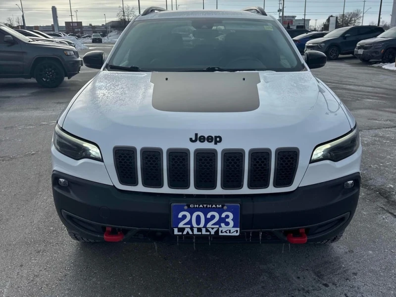 Jeep Cherokee Trailhawk / 4WD / Distronic / Подгреви / Carfax , снимка 6 - Автомобили и джипове - 53357531