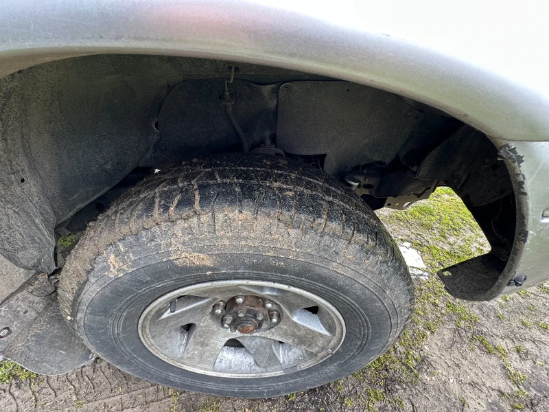 Mitsubishi L200 2, 5 TDI, снимка 10 - Автомобили и джипове - 53446737