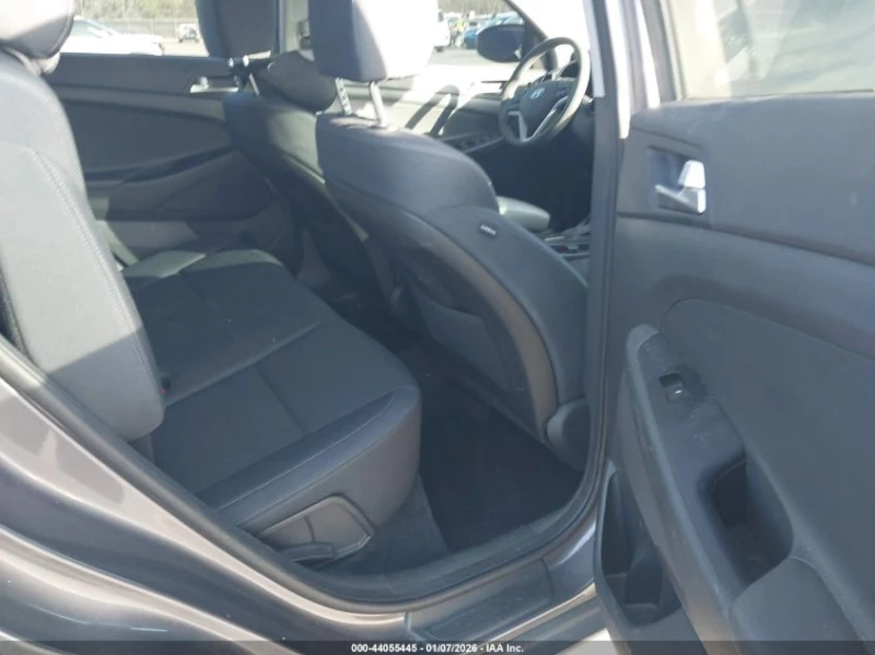 Hyundai Tucson 2.4l Sel, снимка 8 - Автомобили и джипове - 53518127