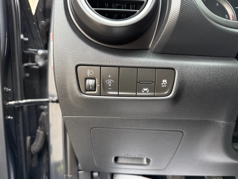 Hyundai Kona, снимка 7 - Автомобили и джипове - 53594017