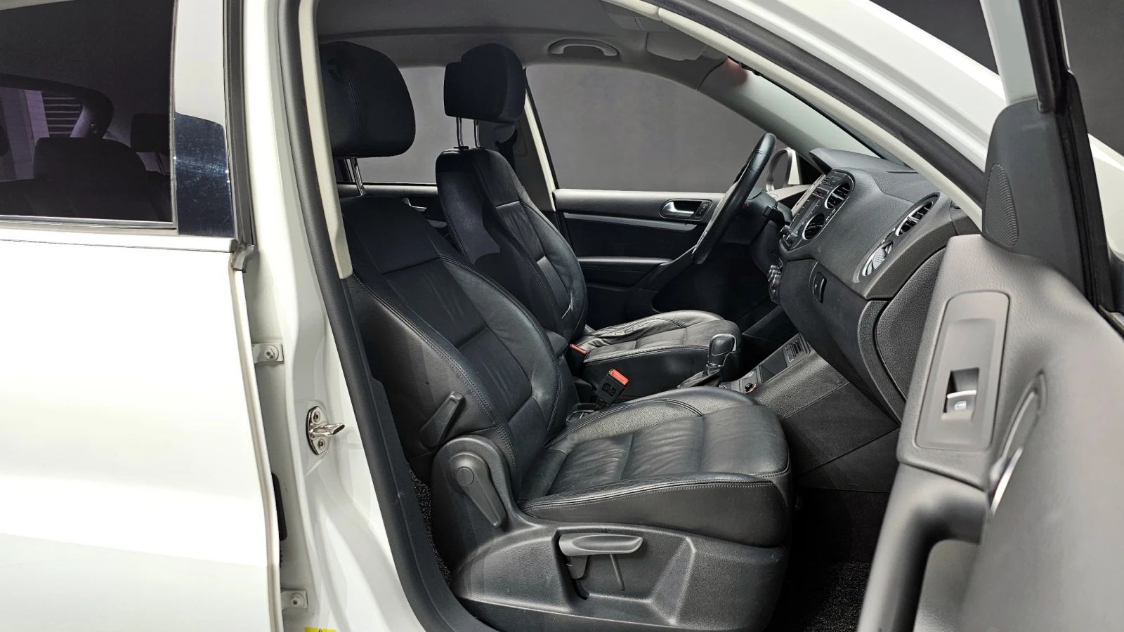 VW Tiguan 2.0TDI COMFORT - изображение 9