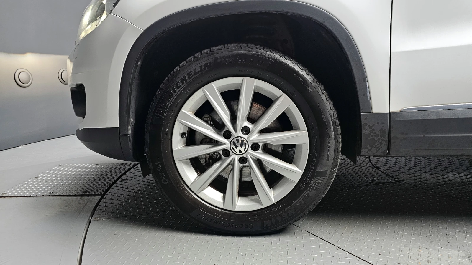 VW Tiguan 2.0TDI COMFORT - изображение 5