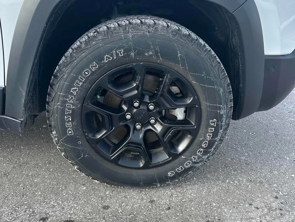 Jeep Cherokee Trailhawk / 4WD / Distronic / Подгреви / Carfax  - изображение 7