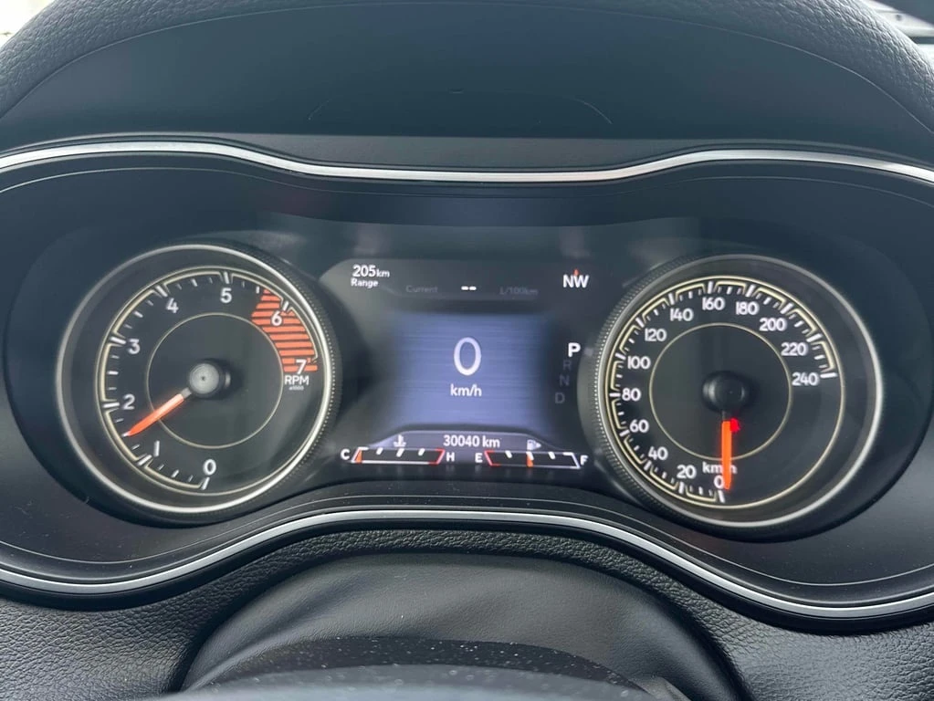 Jeep Cherokee Trailhawk / 4WD / Distronic / Подгреви / Carfax  - изображение 8