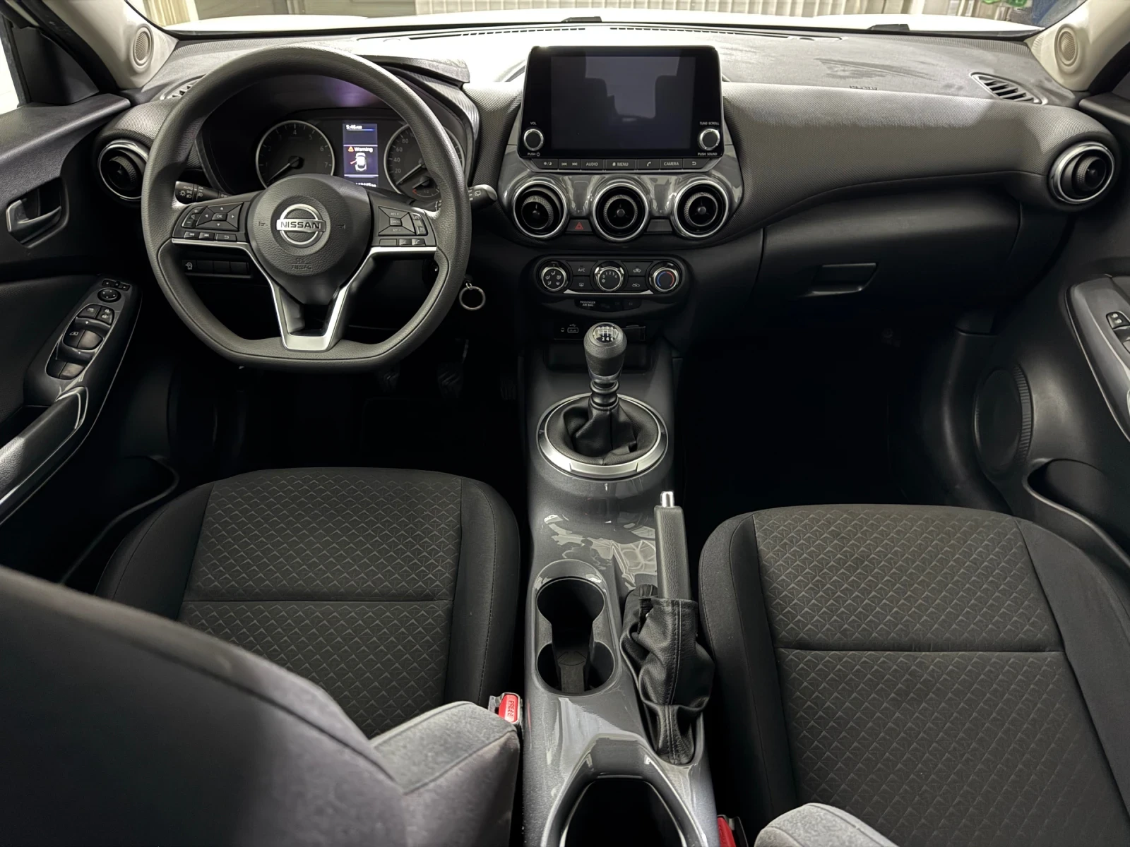 Nissan Juke 1.0 DIG-T - TEKNA - EURO 6D  - изображение 9