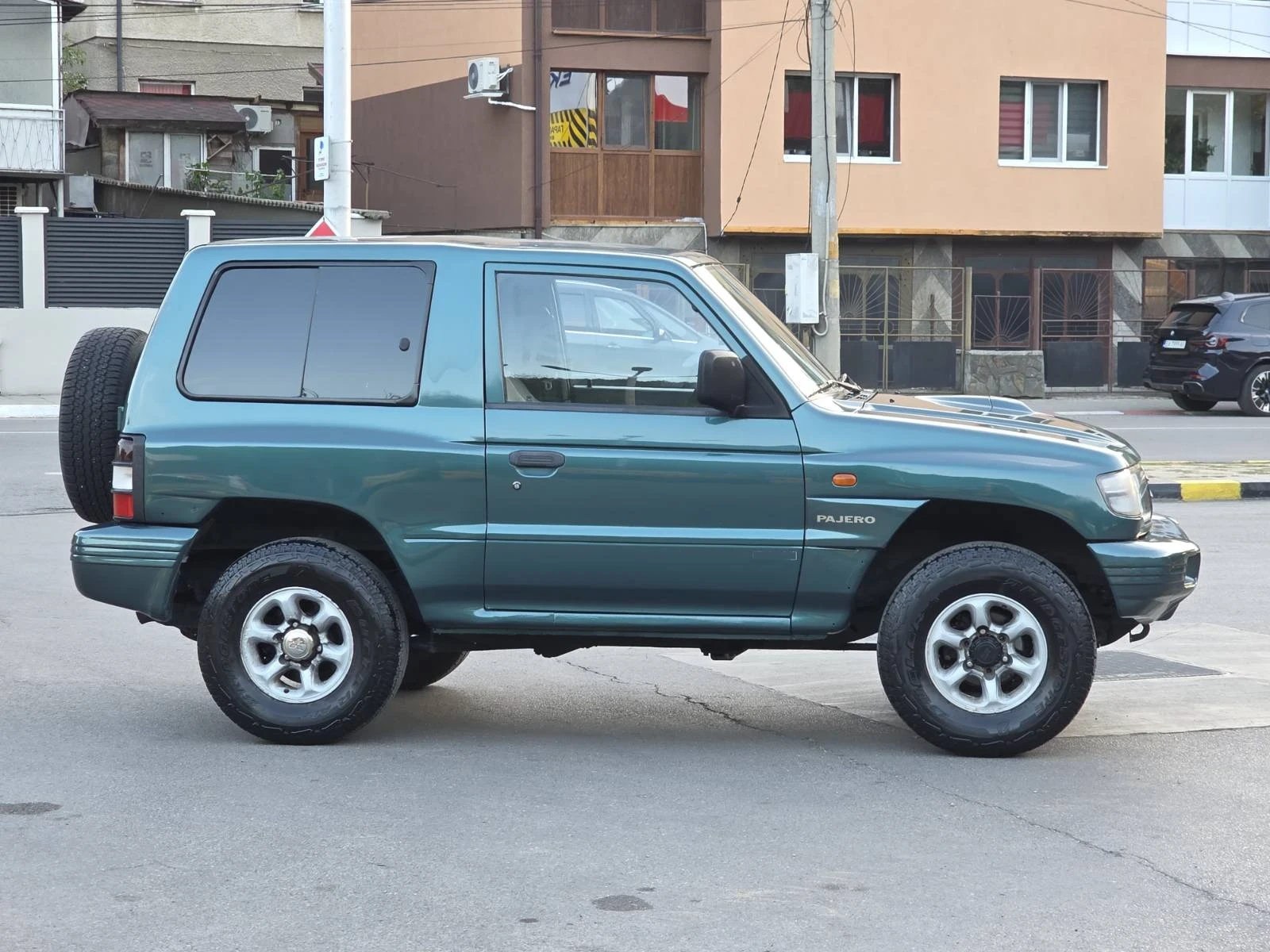 Mitsubishi Pajero FACE 2.5 4x4 2003г, снимка 3 - Автомобили и джипове - 53774605