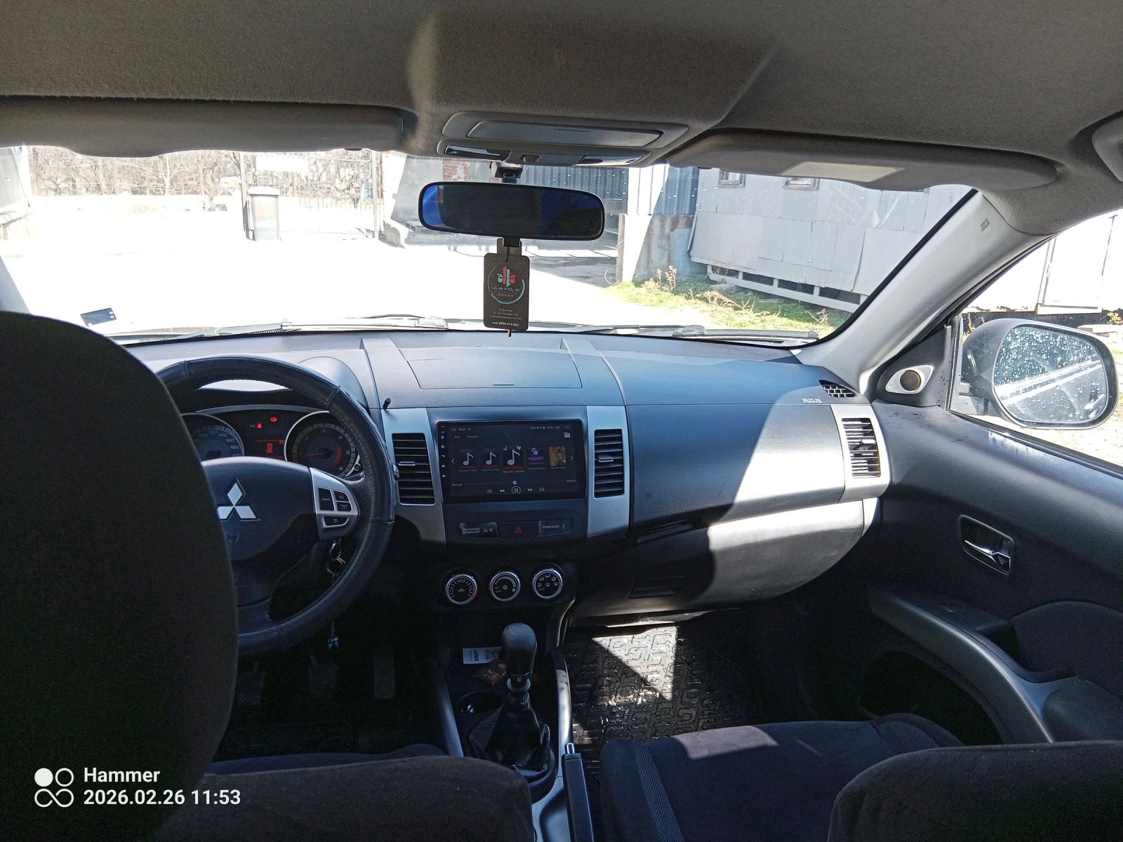 Mitsubishi Outlander 2.0тди, снимка 7 - Автомобили и джипове - 53761509