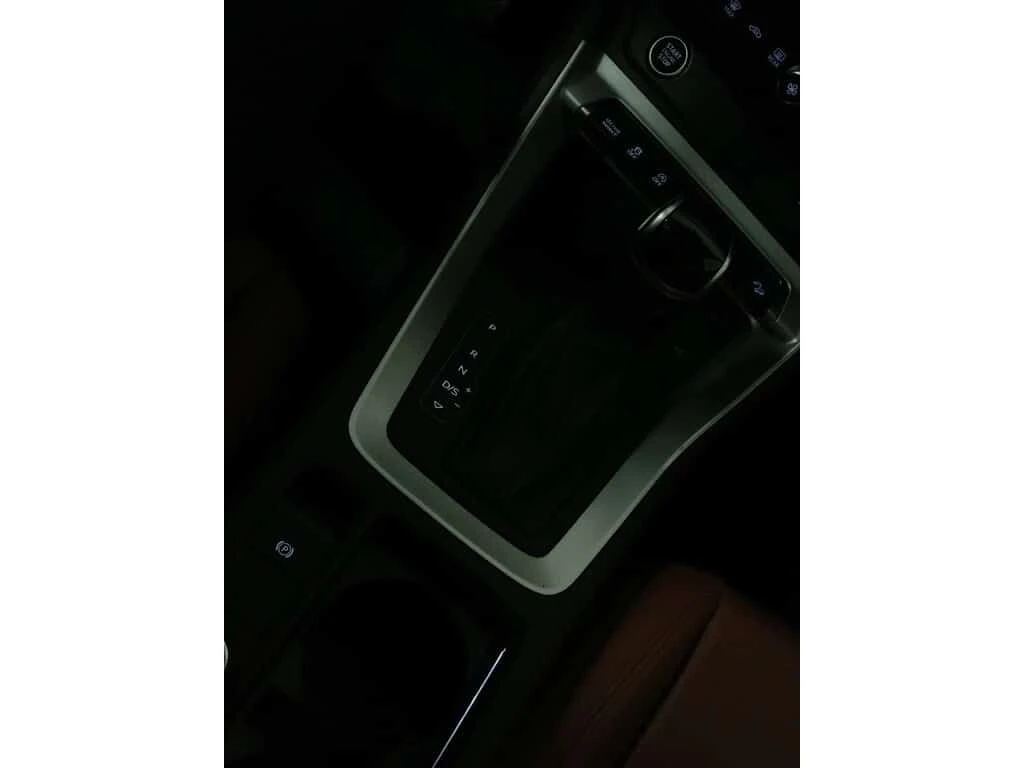 Audi Q3 * 45 KOMFORT QUATTRO TOIT PANO| CARPLAY| CAMERA * , снимка 15 - Автомобили и джипове - 53831305