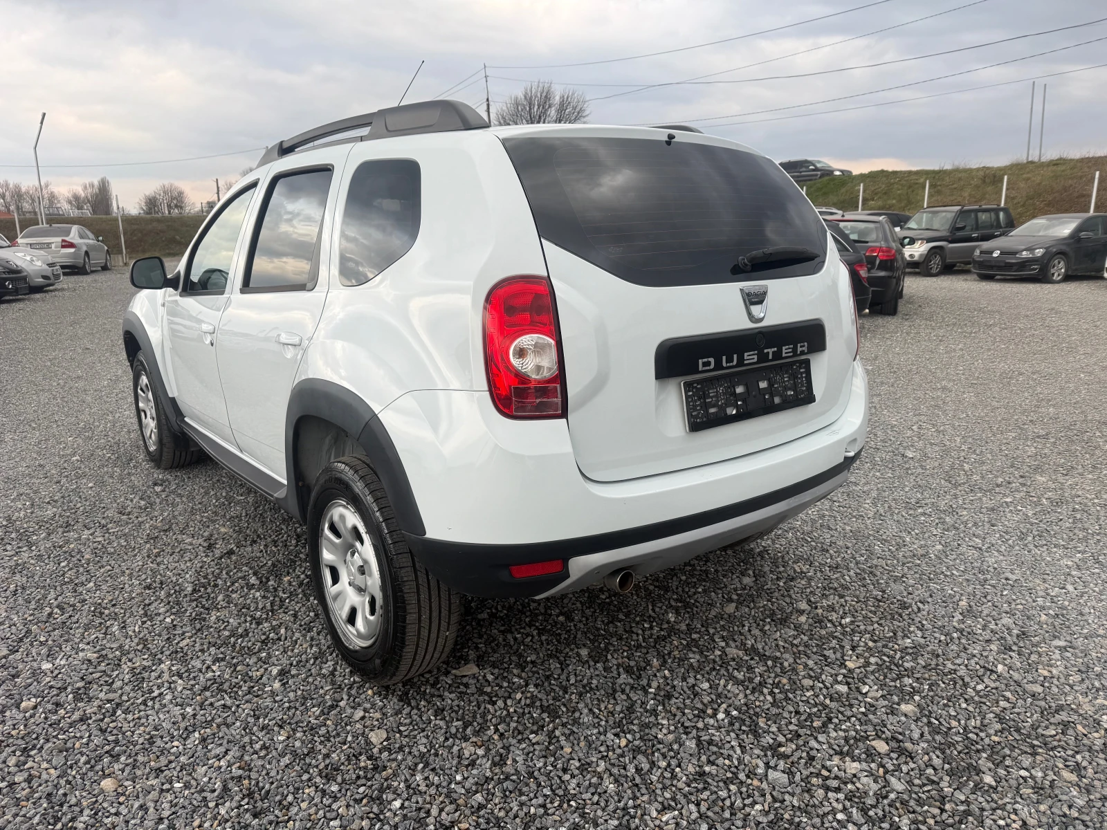Dacia Duster 1.6 I 4×4 EVRO 5, снимка 6 - Автомобили и джипове - 53965269