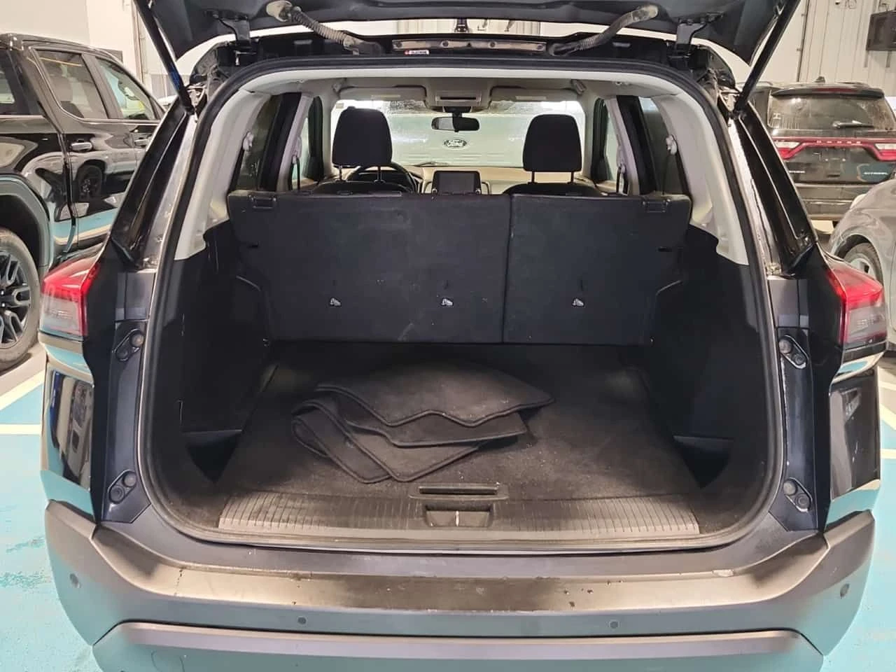 Nissan Rogue S /CARFAX /Подгрев/Навигация /Задна камера , снимка 12 - Автомобили и джипове - 54038853