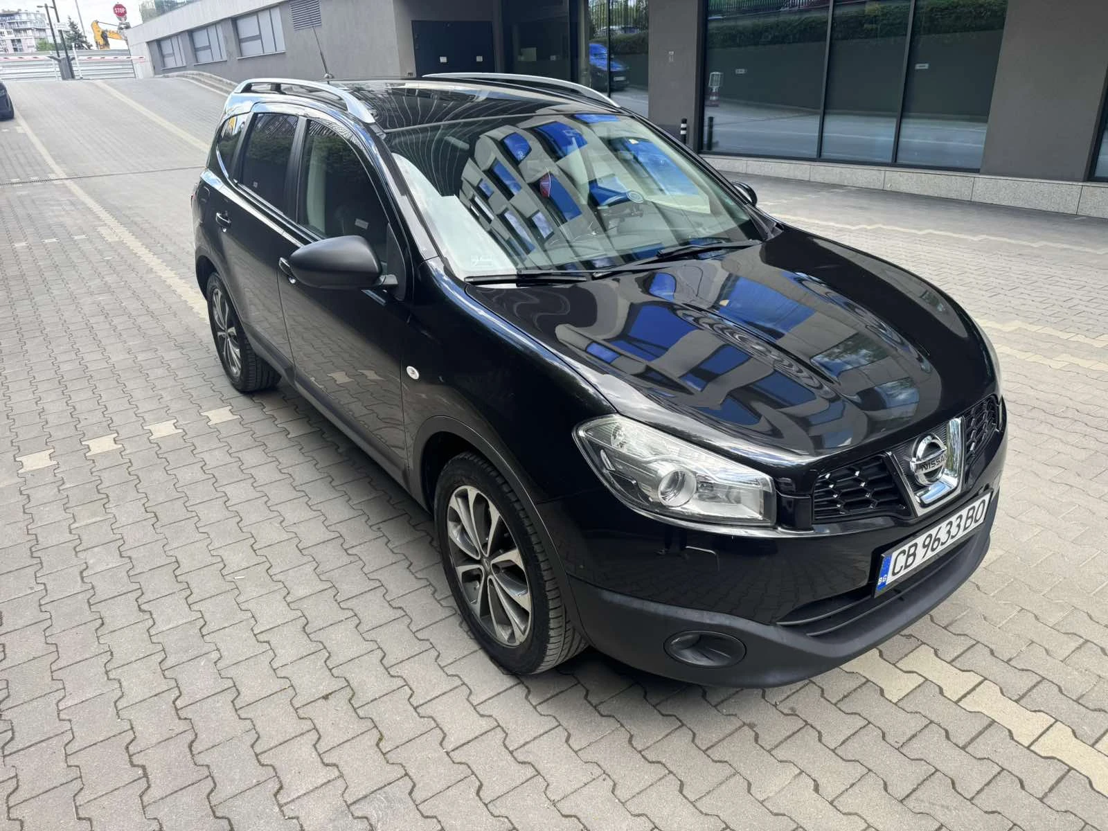 Nissan Qashqai + 2 NJ10 2.0 Facelift