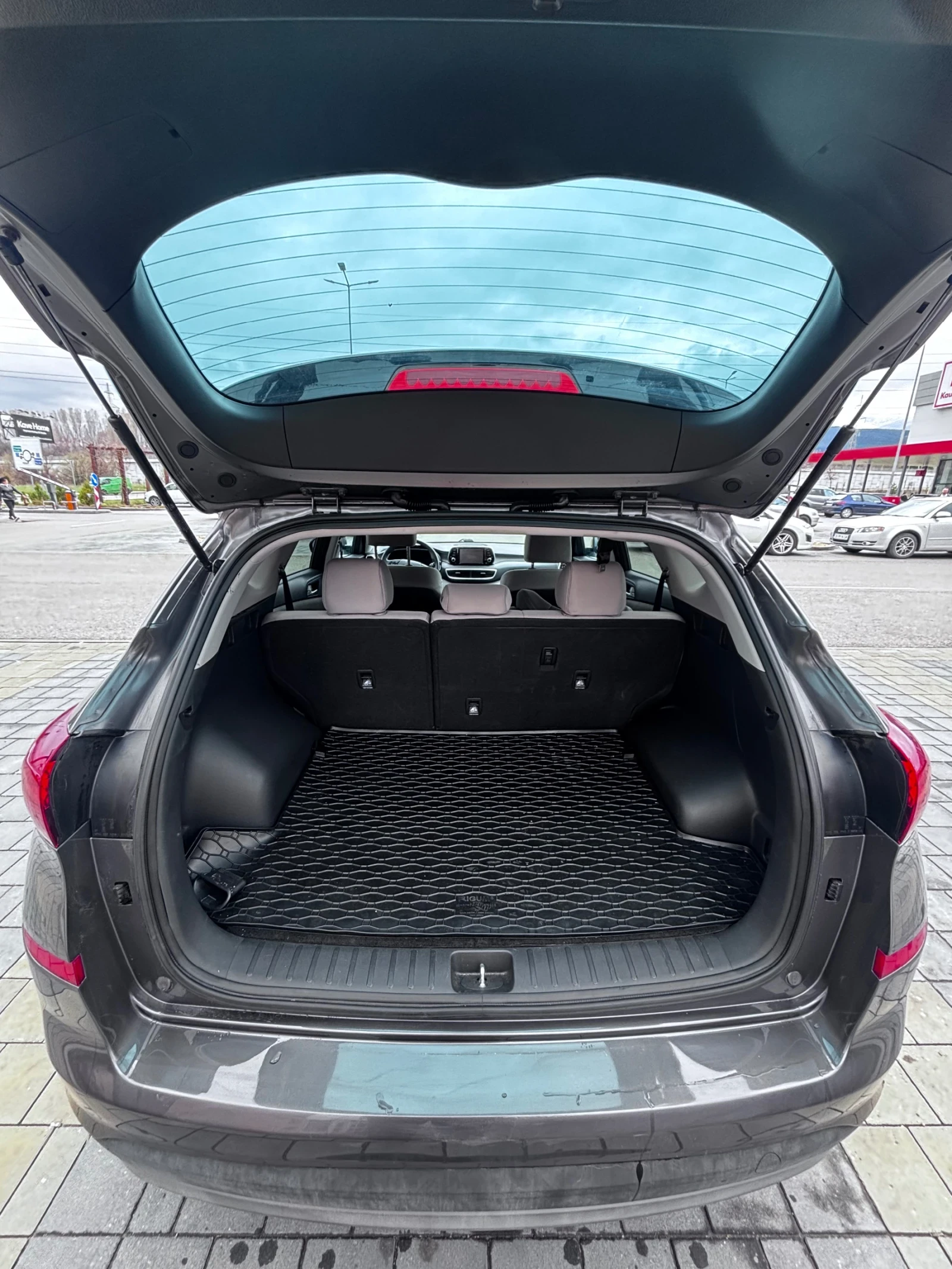 Hyundai Tucson 2, 4 GDI бензин, снимка 5 - Автомобили и джипове - 54962486